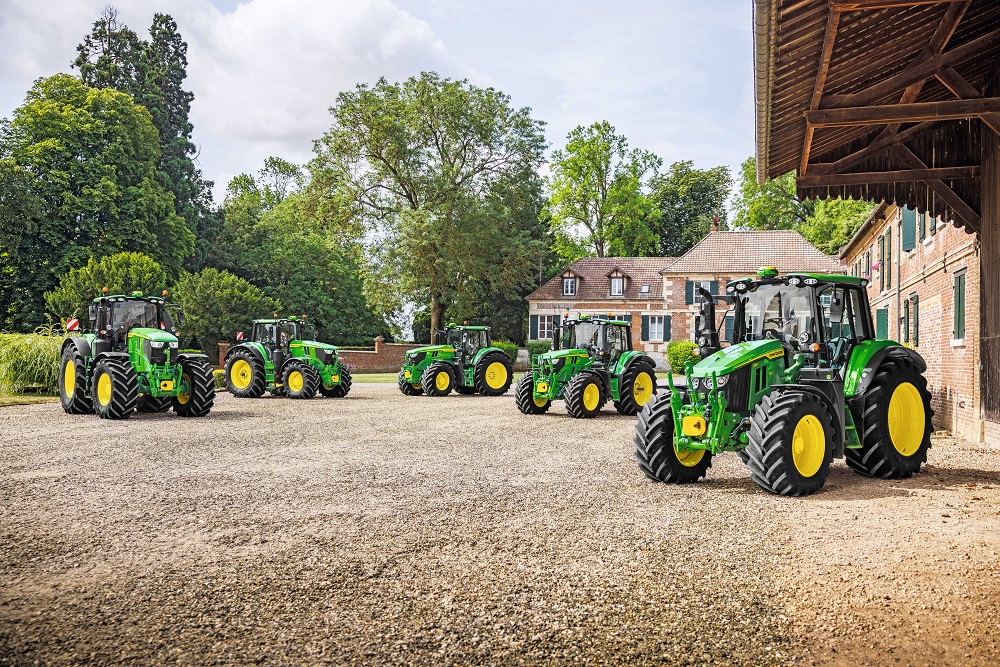 John Deere présente sa nouvelle série detracteurs 6M toute la gamme