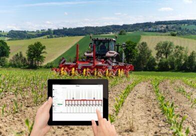 Application CROP ASSIST avec bineuse FLEXCARE de PÖTTINGER